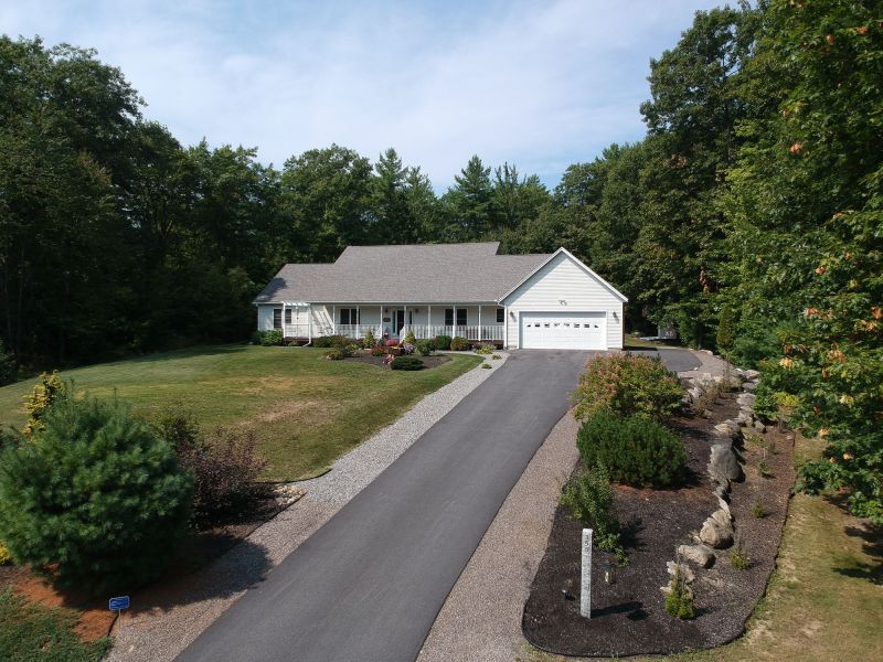 Blacktop Driveway with Edging